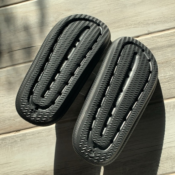 Cozi Slides rubber sandals - Picture 2 of 5